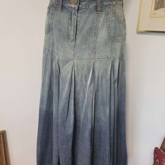 Fabulous Full Denim Skirt From Jeanology Size 12 - Picture 1 of 6